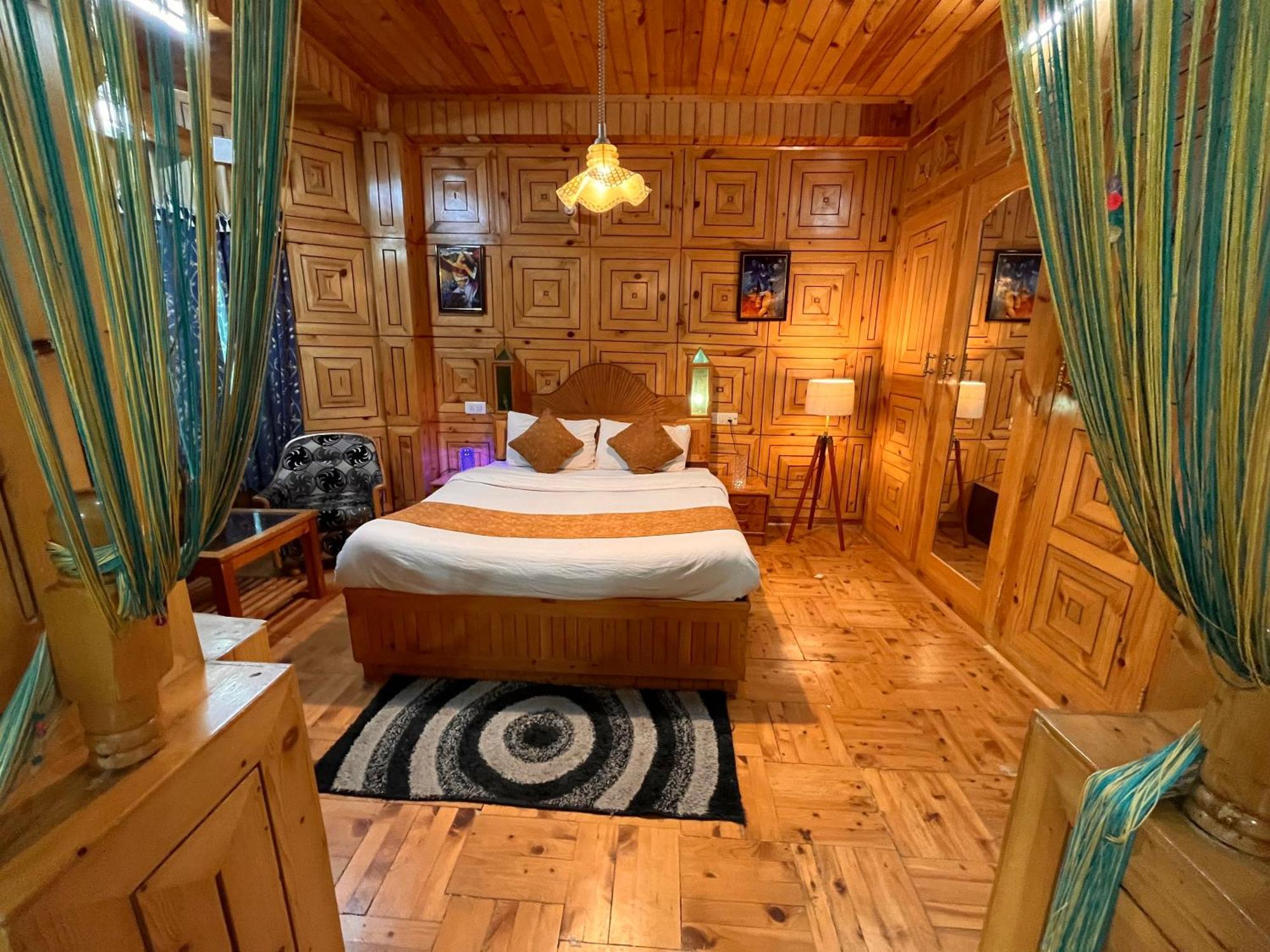 Woods Villa Cottages Manali - 1,2,3,4 Cottages & Villas Available In Manali With Scenic Mountain View Exterior foto